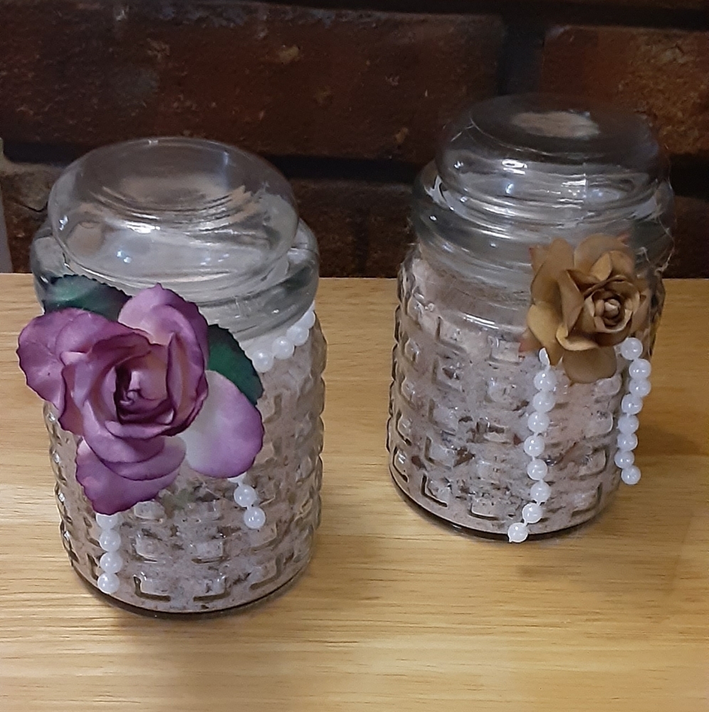 Handmade chamomile-wildflower bath salts!